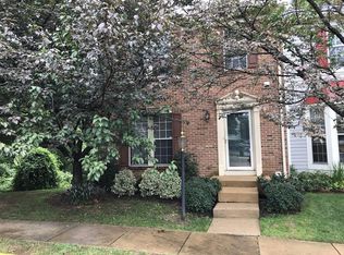 6502 Parish Glebe Ln, Alexandria, VA