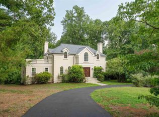 1235 Inglecress Dr, Charlottesville, VA 22901