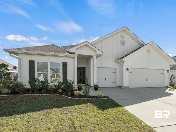 3851 Mercury Cir, Gulf Shores, AL 36542