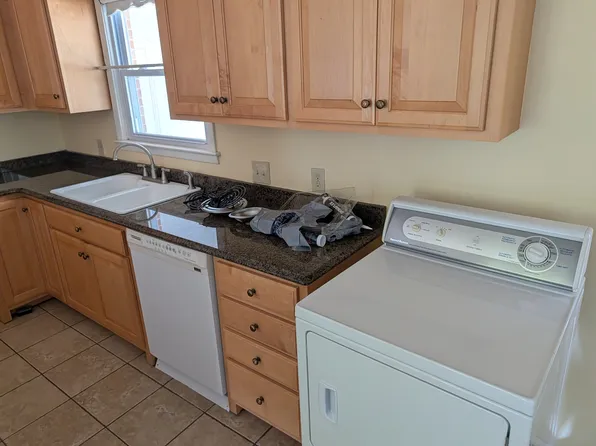 104 Hermitage Dr, Danville, VA 24541