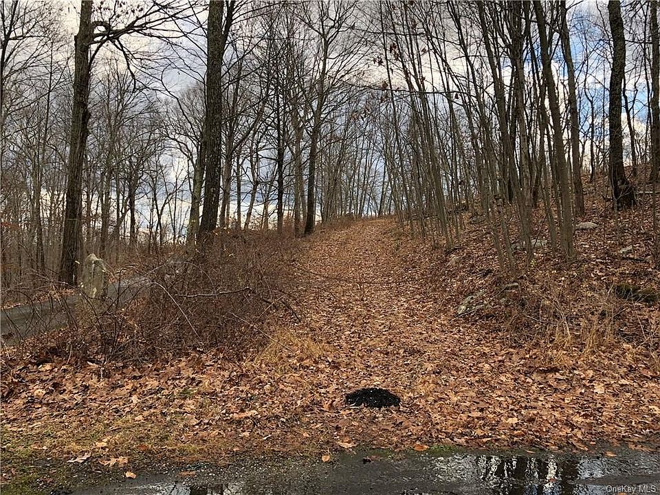 1st image of Howland Dr