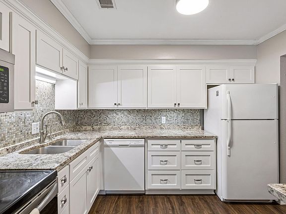 4th image of 7227 W Franklin Ave