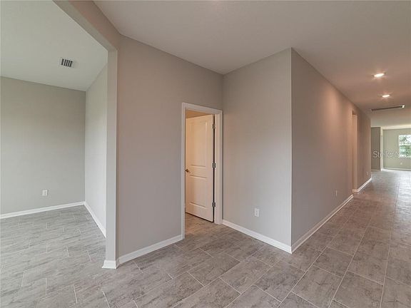 3rd image of 229 Daylily Blvd