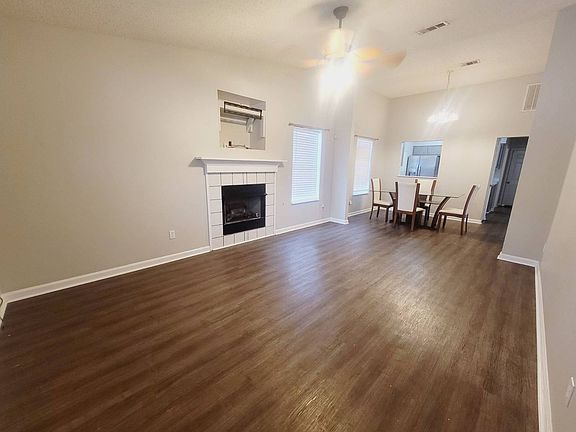 3rd image of 4133 Mission Trace Blvd