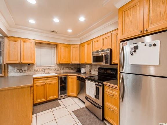 2nd image of 3000 E Kennedy Dr APT 16