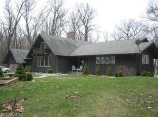 7700 Wright Rd, Jonesville, MI 49250