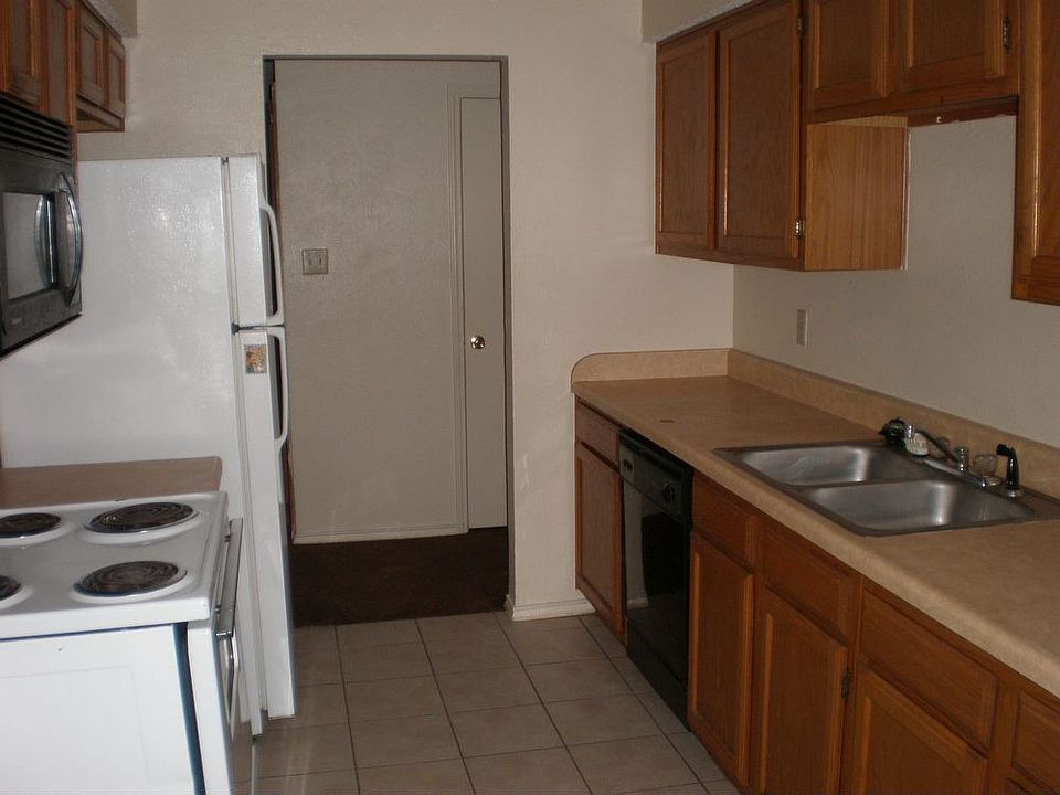 2nd image of 146 Lance Dr