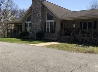 907 Old Foundry Rd, Newton, NJ 07860