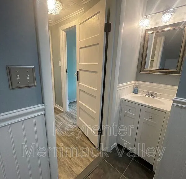 13 N Main St — Photo 21