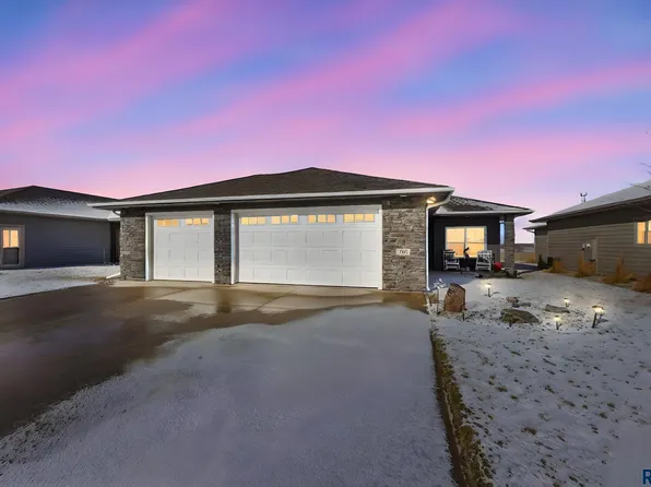 701 S Gill Ave, Sioux Falls, SD 57106