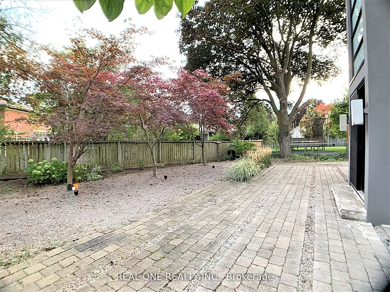 5 Dunlace Dr — Photo 33