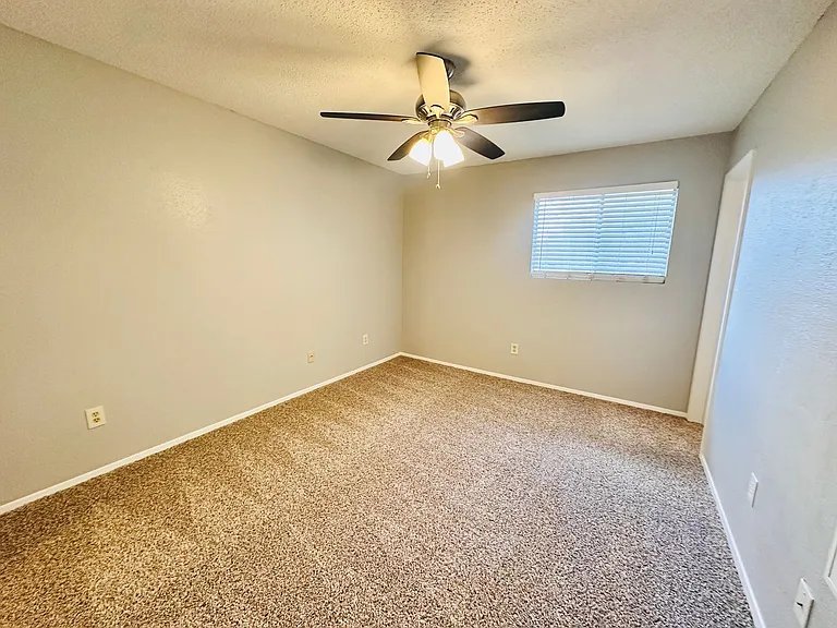 Awesome open Studio Apartments Close to Downtown — Photo 63