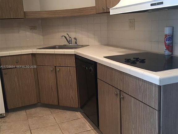 2nd image of 1408 Brickell Bay Dr APT 917