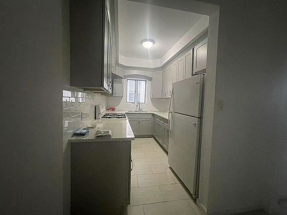 4th image of 6801 11th Ave Floor 1