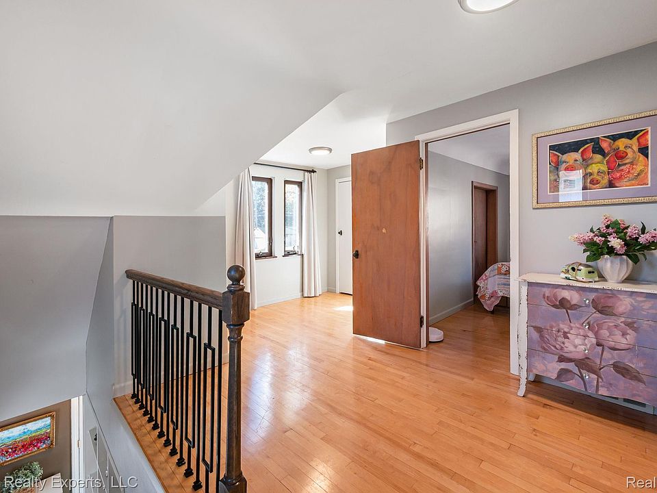 64 Illinois Ave, photo 25