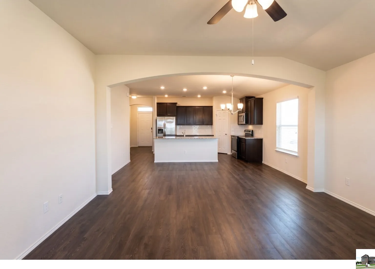 4 bed, 2.0 bath, 1629 sqft, $1,650 — Photo 2