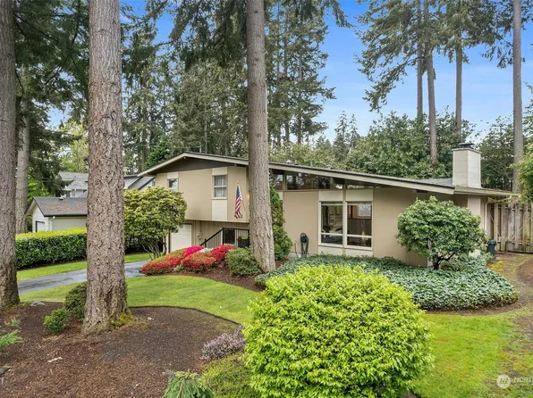 4222 Shoshone Street W, University Place, WA 98466