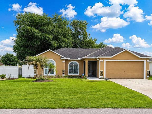3rd image of 451 JAY COURT