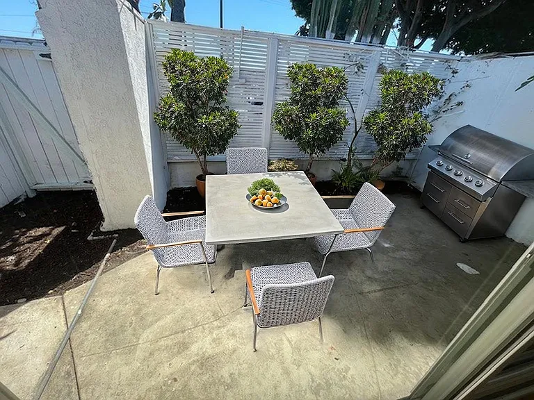1531 W Ball Ave — Photo 3