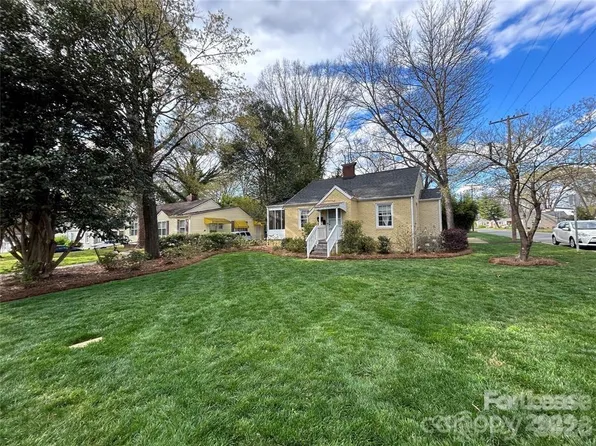 1300 Bethel Rd, Charlotte, NC 28208