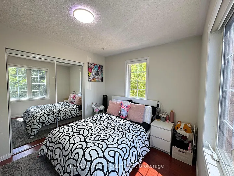 931 Gazley Cir — Photo 10