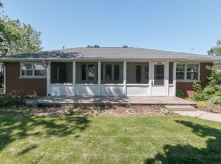 1594 Red Maple Rd, De Pere, WI 54115