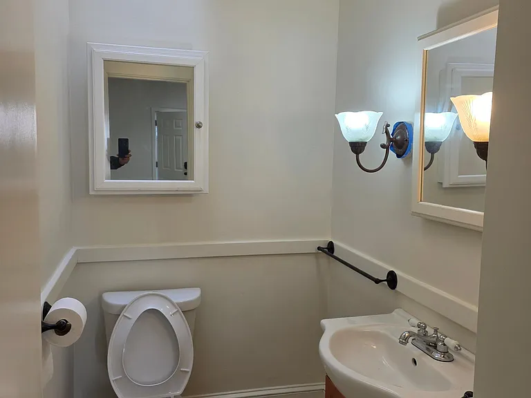 64 Kenyon St #1 — Photo 6