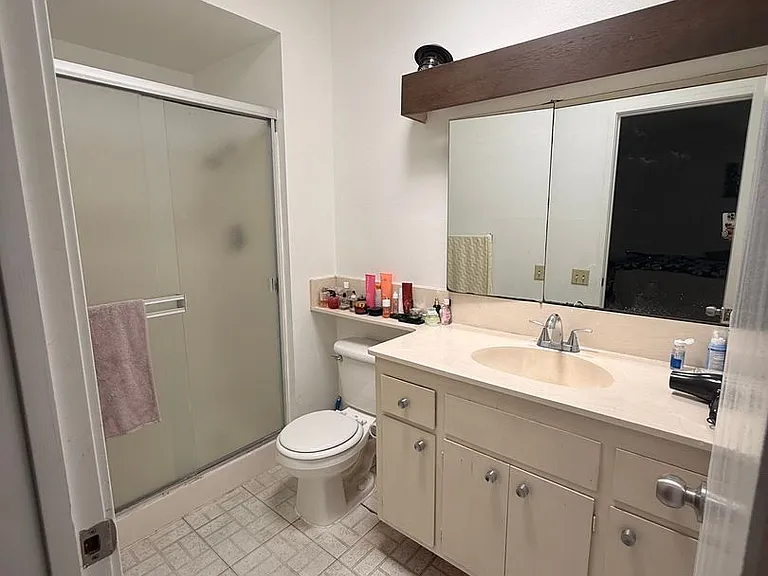 628 Isla Pl — Photo 14