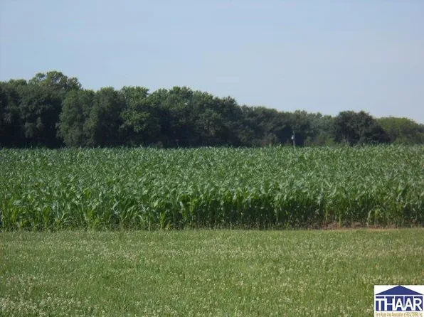 W Curry Dr, Terre Haute, IN 47802