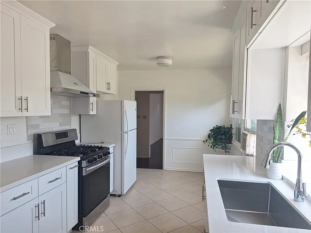 2 bed, 1141 sqft, $2,995 — Photo 2