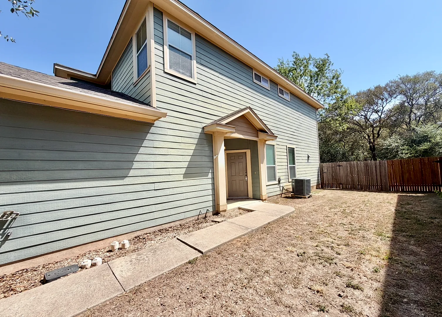 Austin Duplex Available for lease — Photo 2