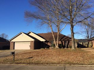 405 Commanche Trl, Conway, AR 72032