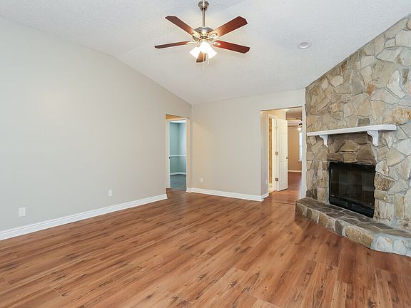3rd image of 8535 Granpaw Ct