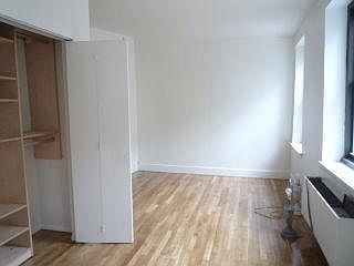 3rd image of 355 W 39th St APT 3