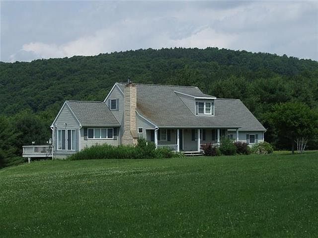 1st image of 221 Eggleston Hill Rd