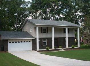 122 Nottingham Rd, Rainbow City, AL 35906