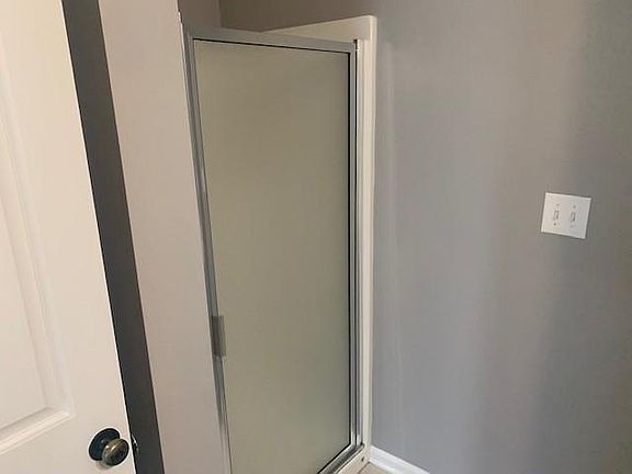 3rd image of 850 Tracy Ln APT 4