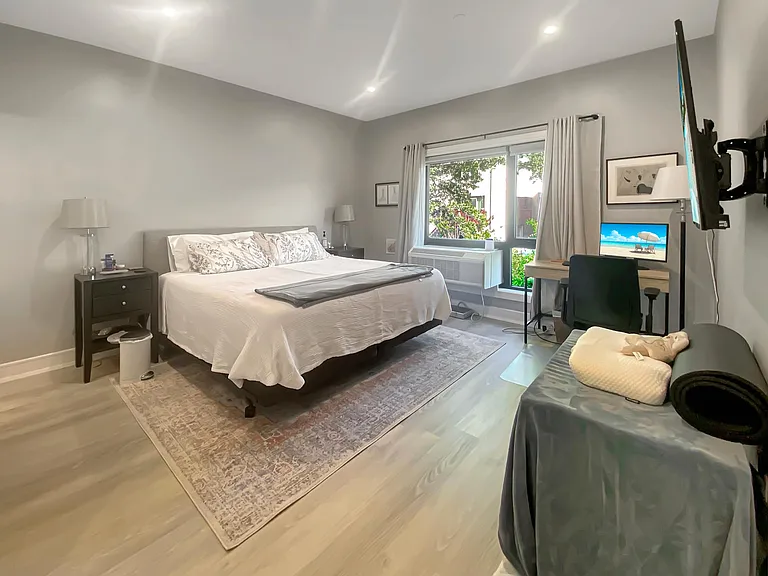 510 Grand Ave #311 — Photo 6