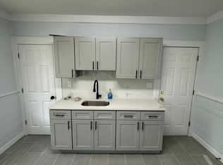 703-705 Huntington Rd #2, Bridgeport, CT 06610