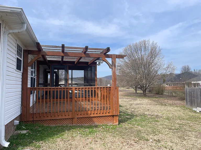 111 Nathan Dr — Photo 49
