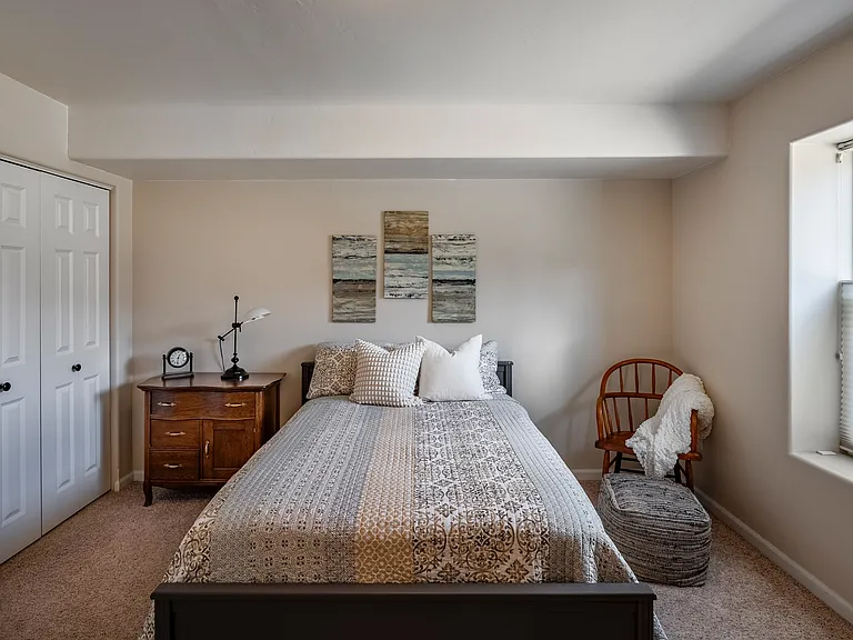 340 Castle Ridge Dr — Photo 8