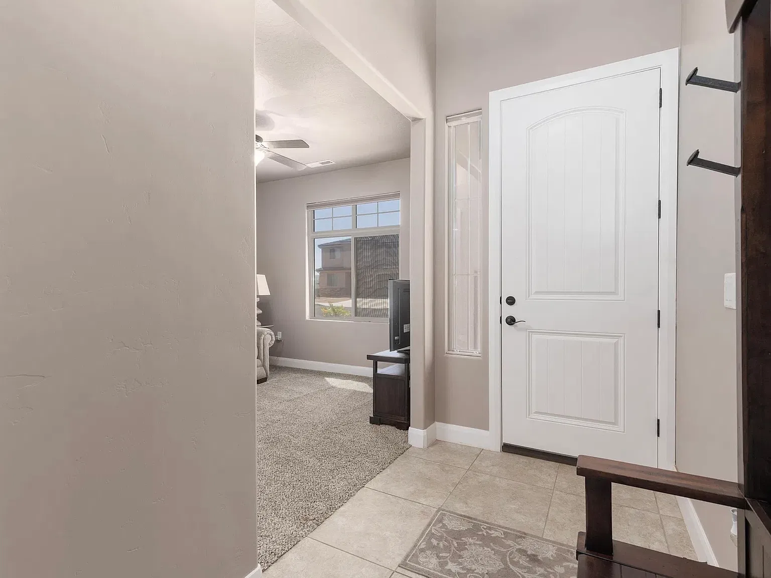 3 bed, 1838 sqft, $2,500 — Photo 1