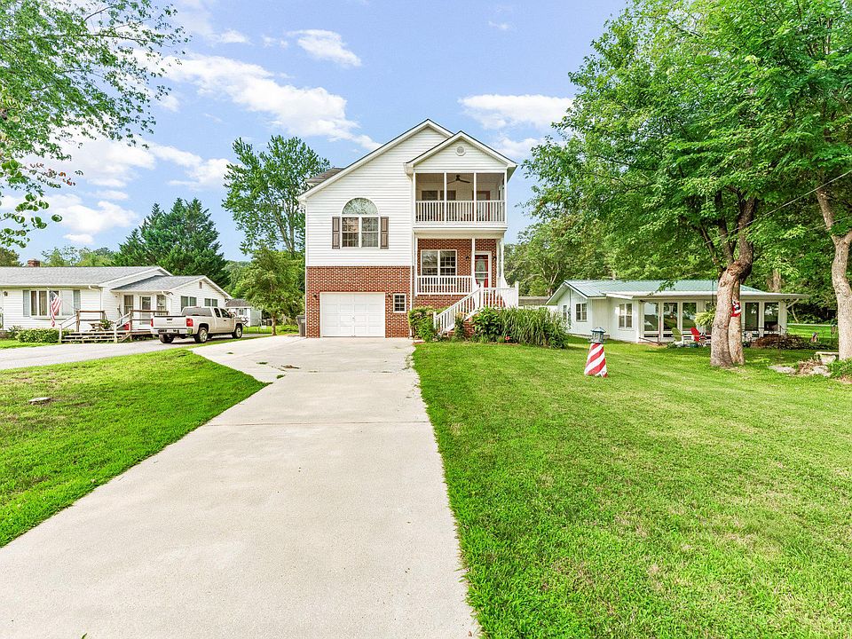 1st image of 42161 Patuxent Dr