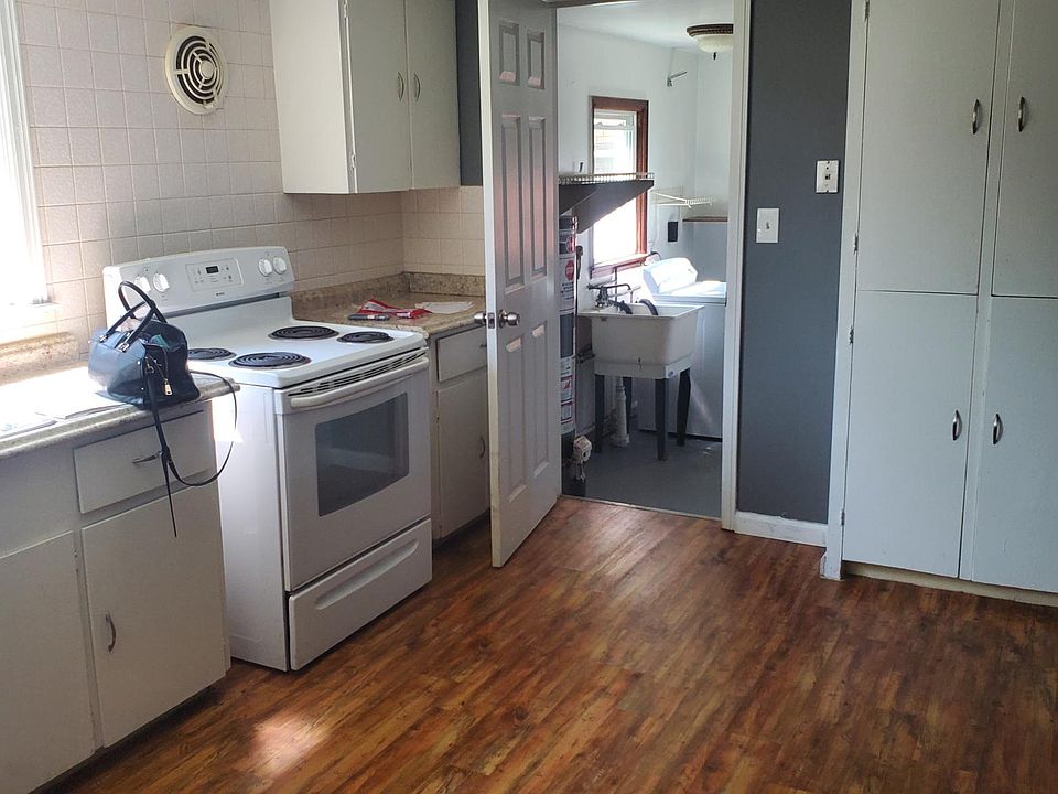 1st image of 6284 Magnolia Dr