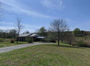 5311 J D Burlison Jr Ln, Centerville, TN 37033