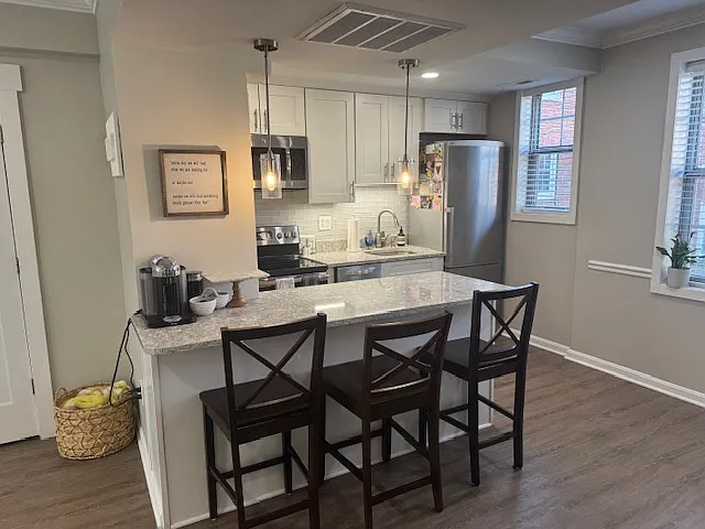 1812 N Queens Ln #217 — Photo 6