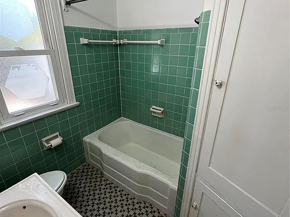 5th image of 3104 N Massachusetts Ave #B