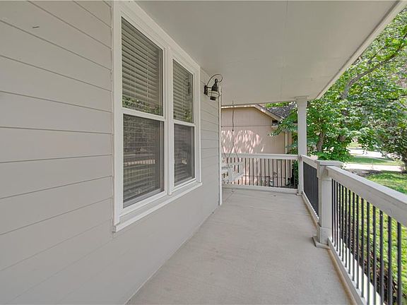 4th image of 1500 Amesbury Ave