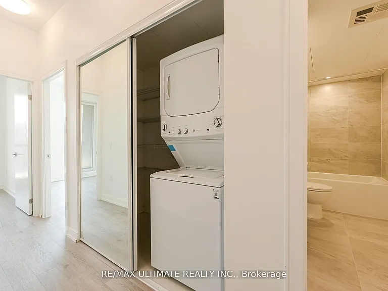 172 Clonmore Dr #3 — Photo 31