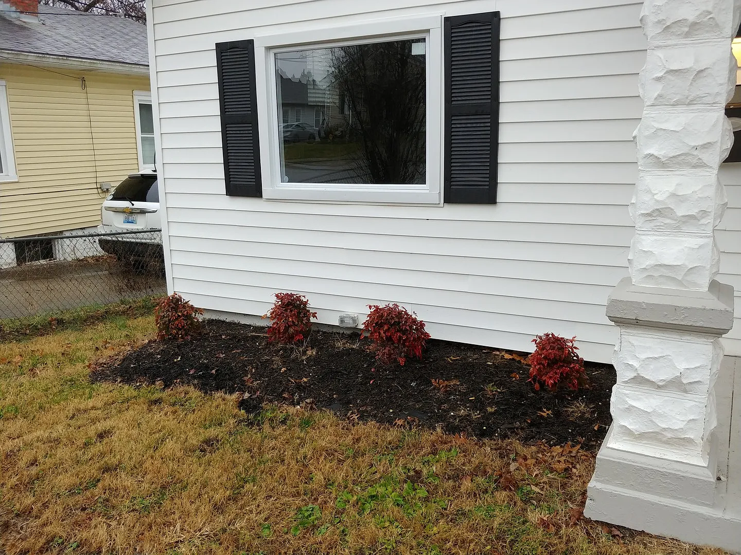 Amazing Newly Renovated Three Bedroom Home off Zorn Avenue — Photo 4